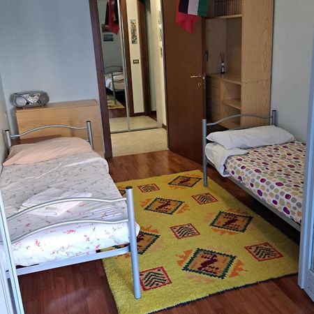 Casa Vacanze La Mela Monza Exteriér fotografie